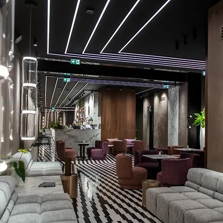 Hotell Blow Up Hall 5*